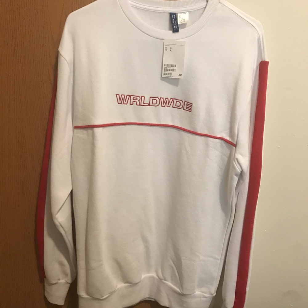 Sweatshirt